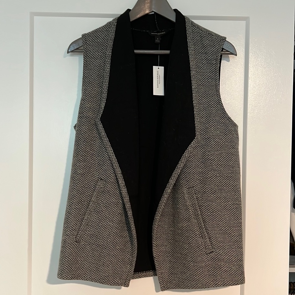 NWT—Banana Republic Black Vest, Size S